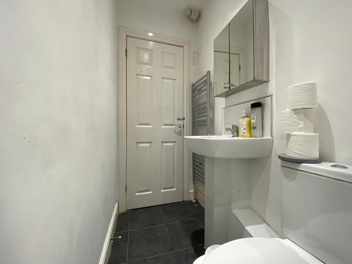 Nice Living Serviced Accommodations 3 Coventry Buitenkant foto