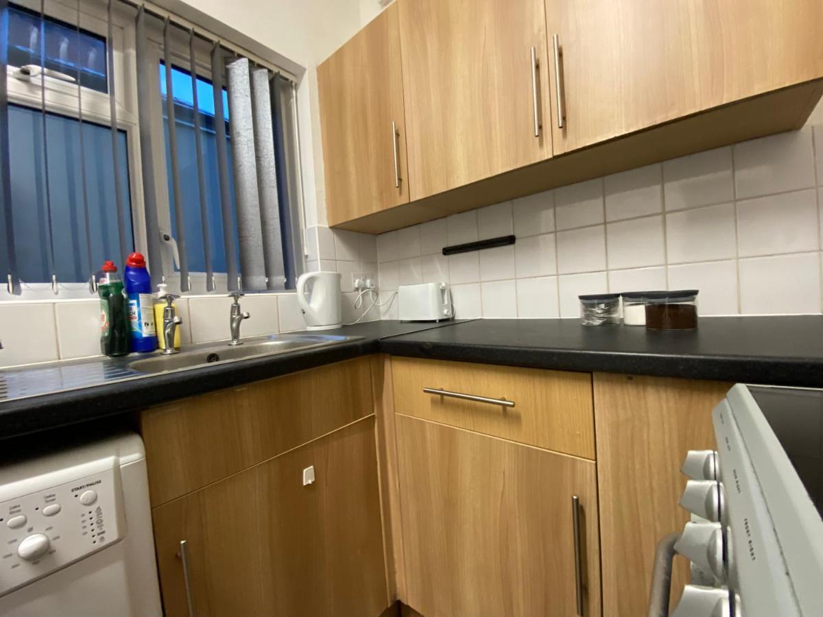Nice Living Serviced Accommodations 3 Coventry Buitenkant foto